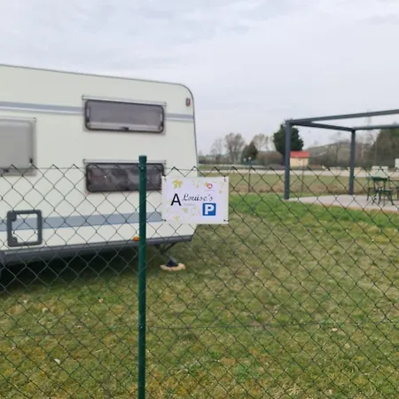 Campsite Louise's Camper Neusiedl an der Zaya