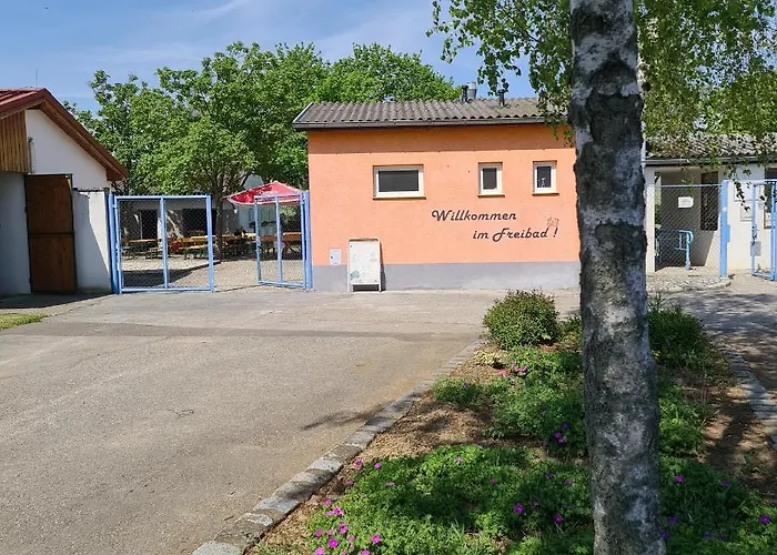 Campsite Louise's Camper *